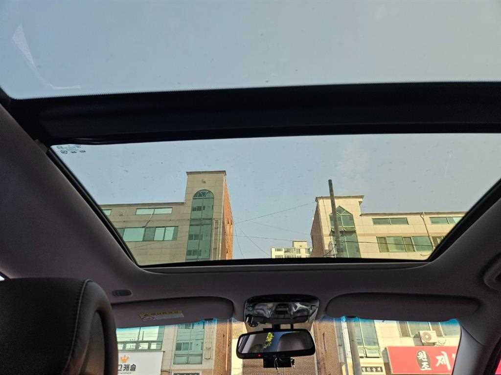 HYUNDAI Grandeur - Vista 11