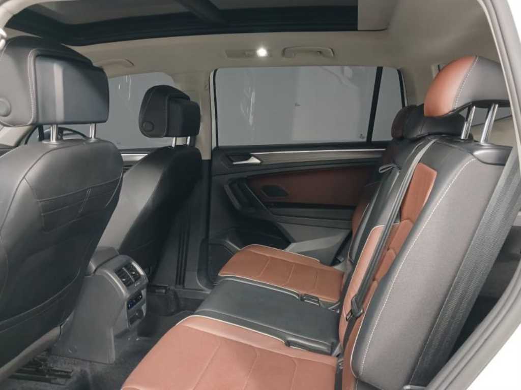Volkswagen Tiguan - Vista 8
