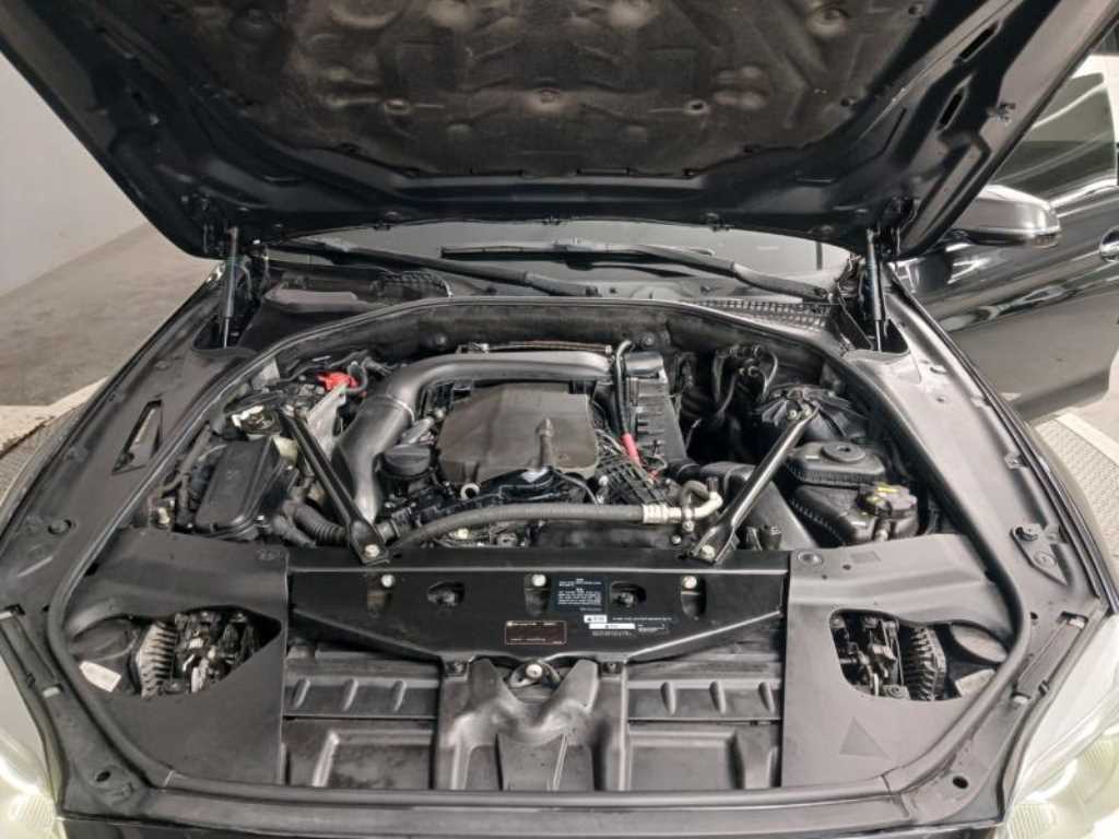 BMW 6 series 2018 Negro - Importación desde Corea - HF Imports Iquique - Foto 19