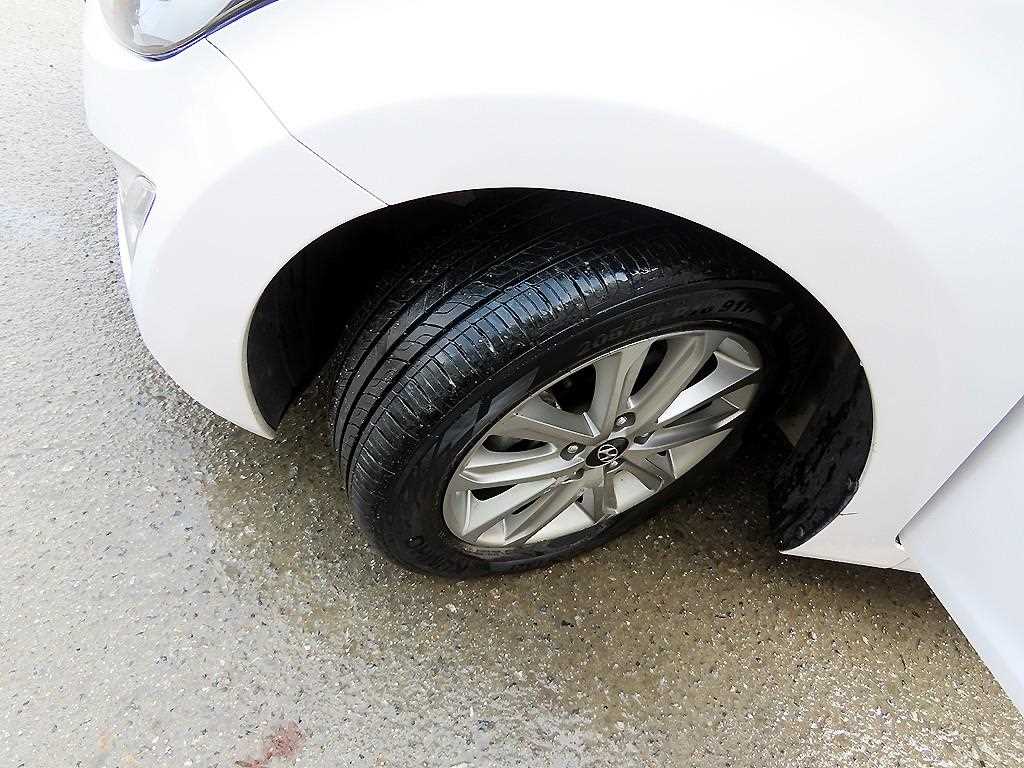 HYUNDAI Avante 2016 Blanco - Importación desde Corea - HF Imports Iquique - Foto 20