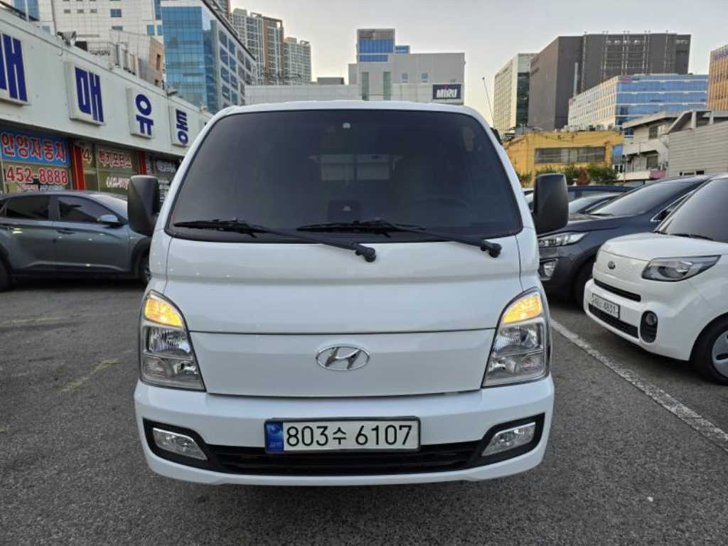 Small Truck Cargo (small) - Vista 2