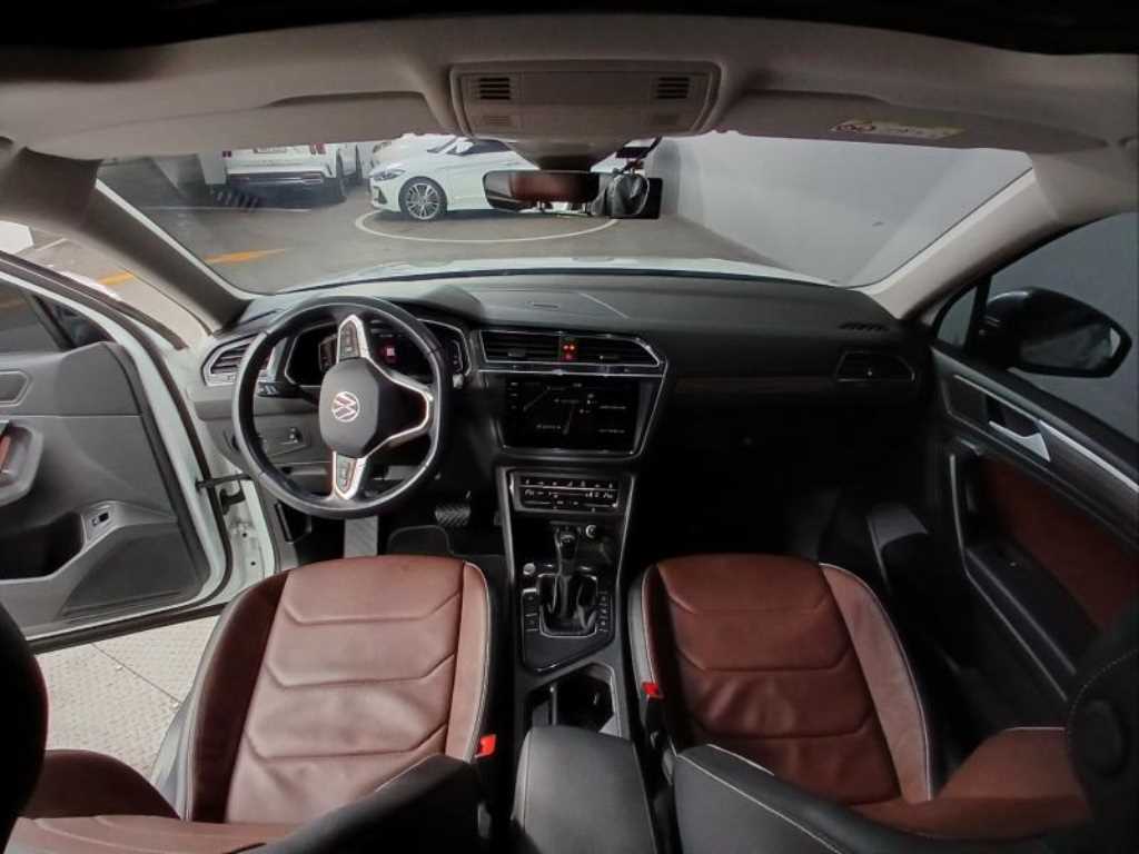 Volkswagen Tiguan - Vista 6