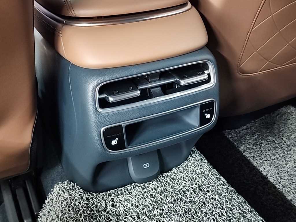 Genesis GV70 2025 Blanco - Importación desde Corea - HF Imports Iquique - Foto 14