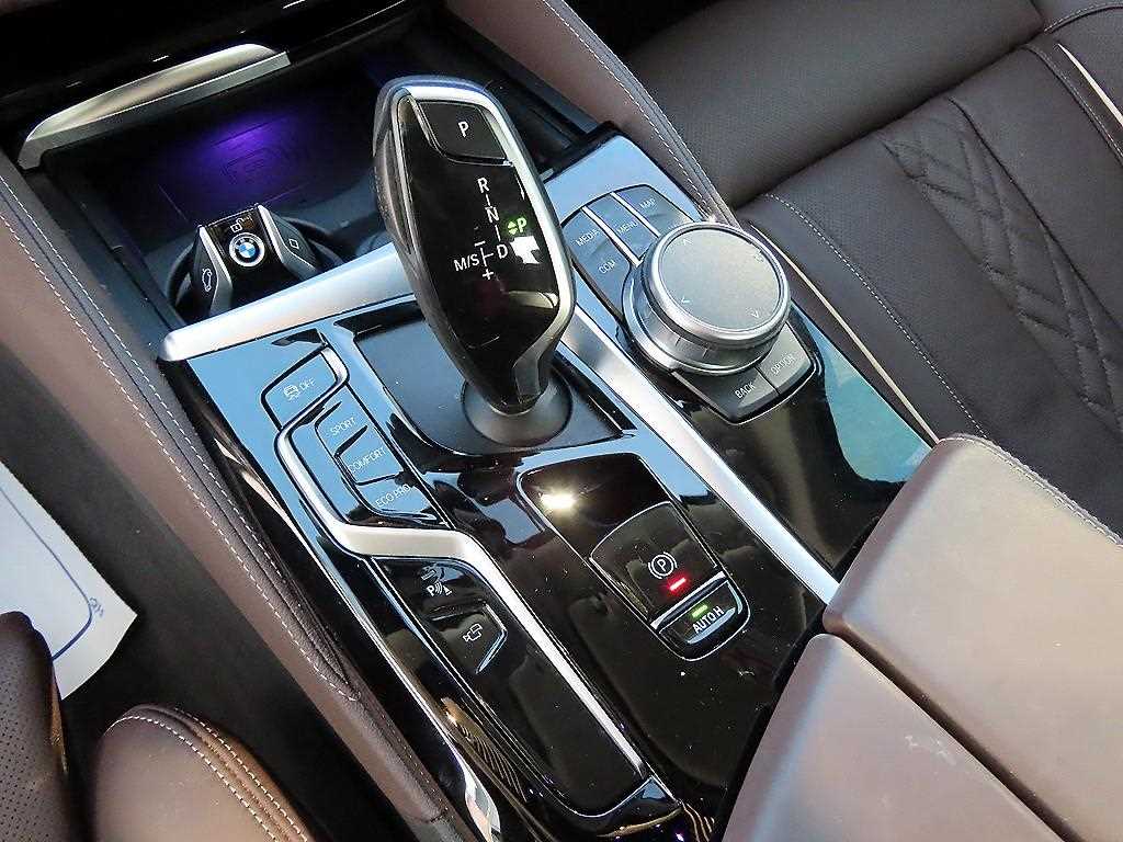 BMW 5 Series - Vista 11