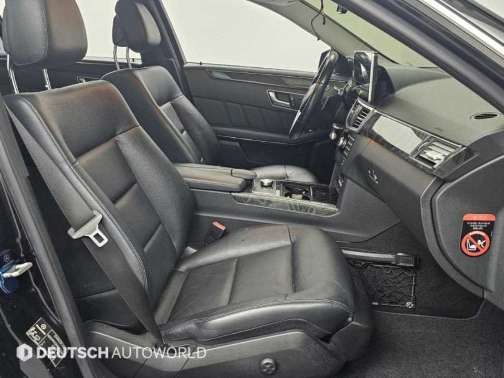 Mercedes Benz E class - Vista 10