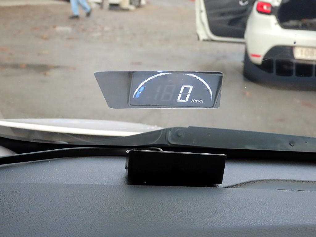 HYUNDAI Avante - Vista 10