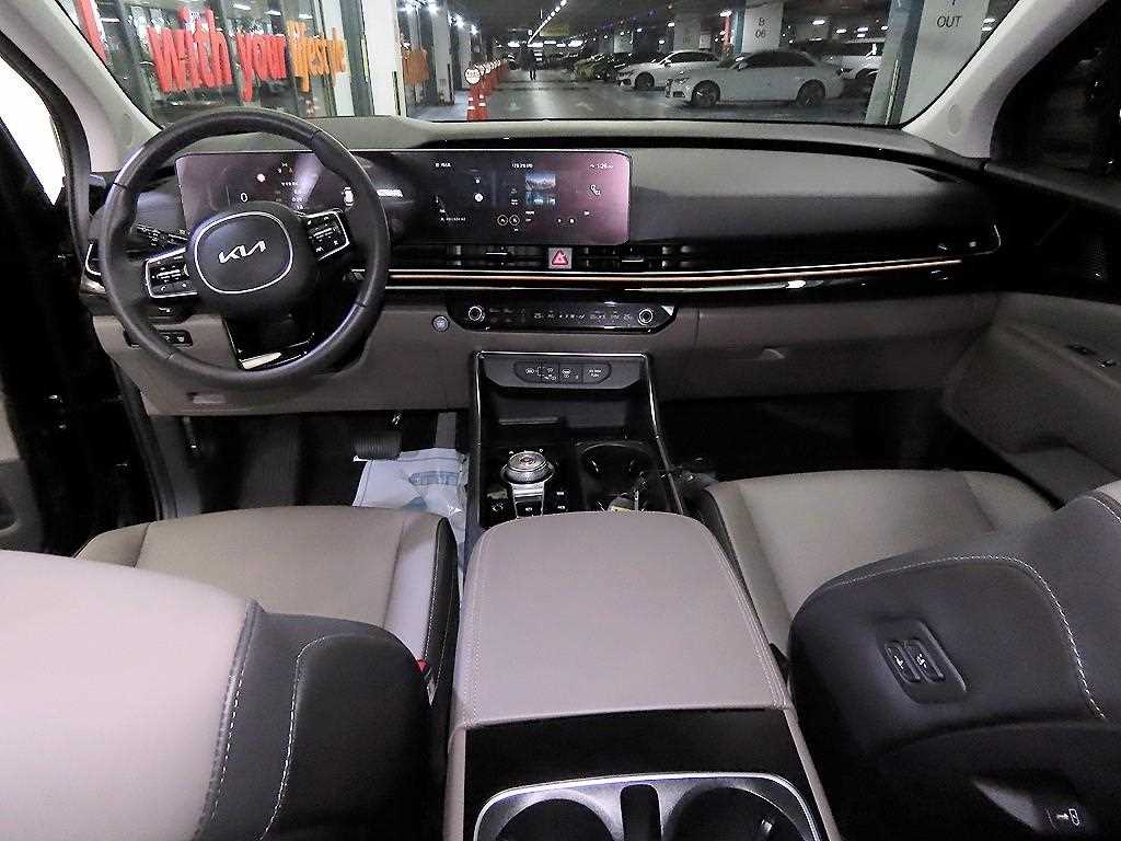 KIA Carnival - Vista 10