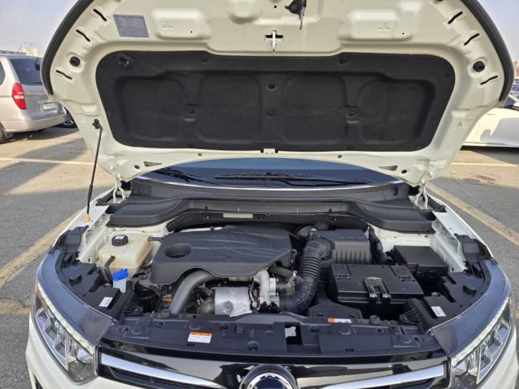 Ssangyong Tivoli - Vista 7