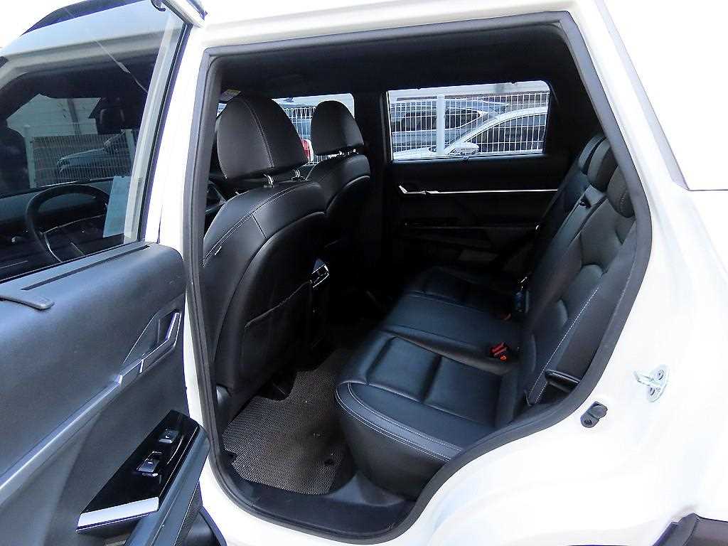 Ssangyong Torres - Vista 6