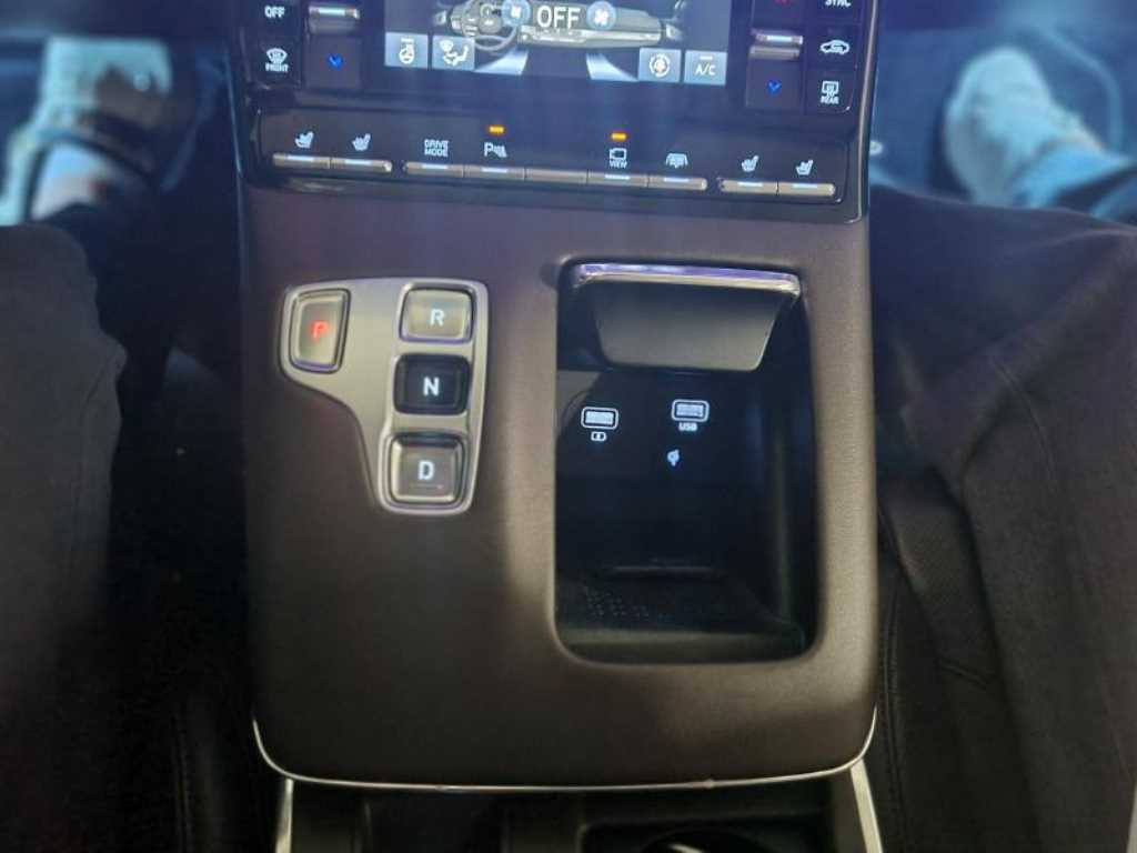 HYUNDAI Grandeur - Vista 9