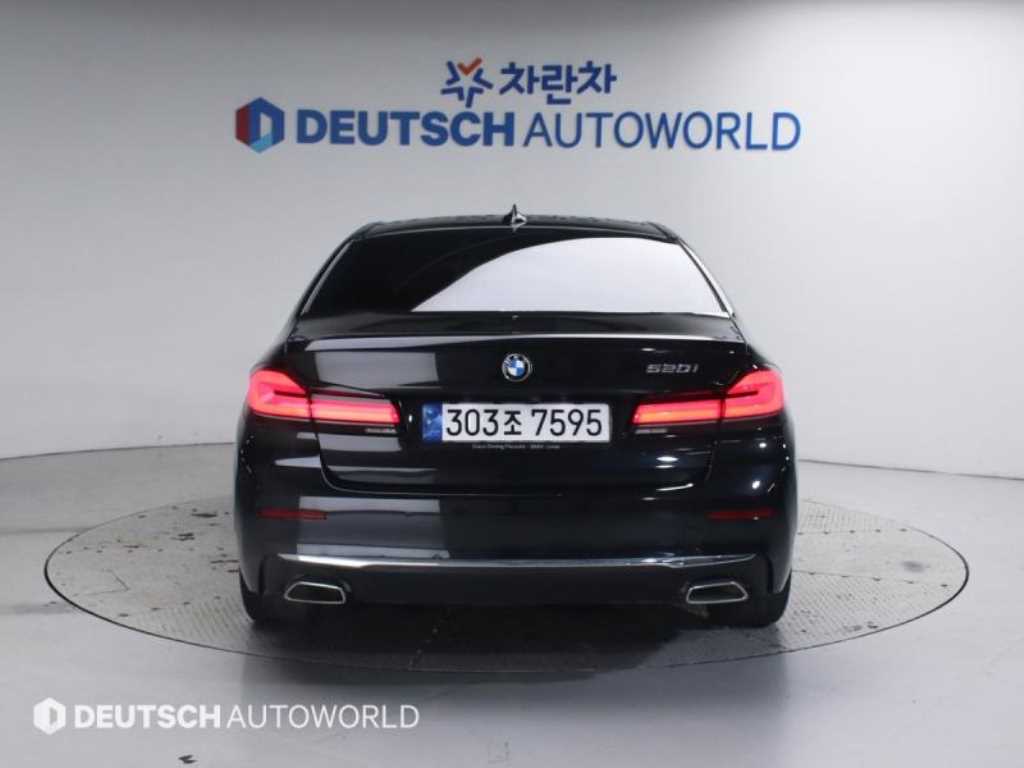 BMW 5 Series - Vista 4