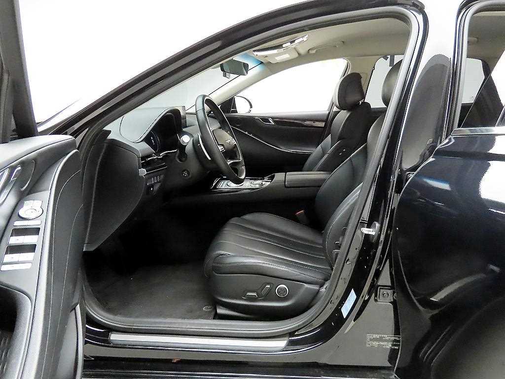 Genesis G80 - Vista 12