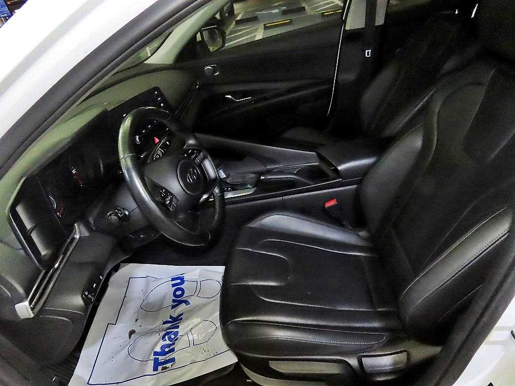 HYUNDAI Avante - Vista 6