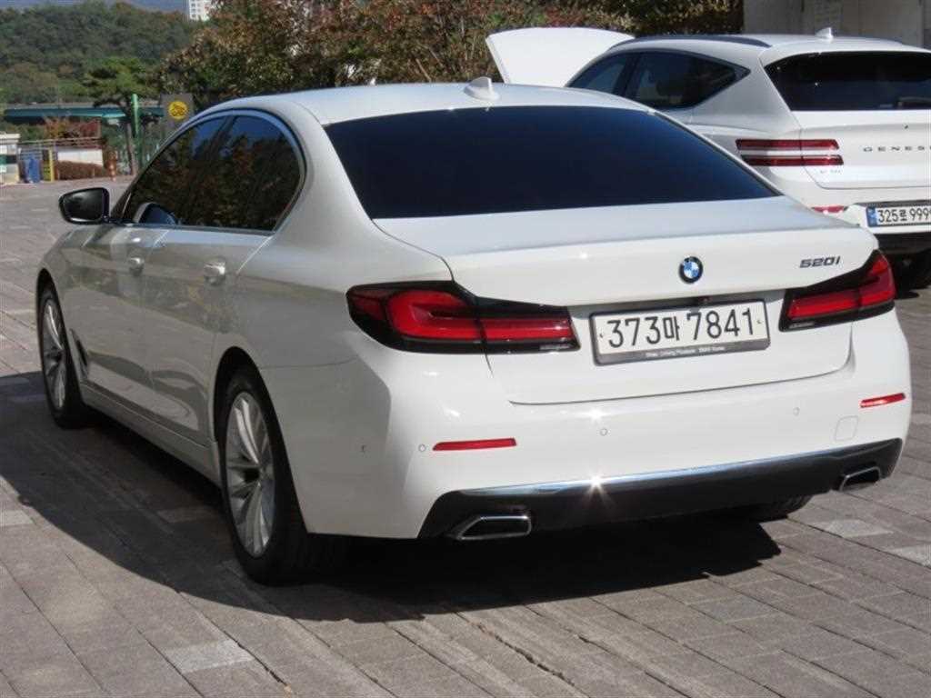 BMW 5 Series - Vista 4