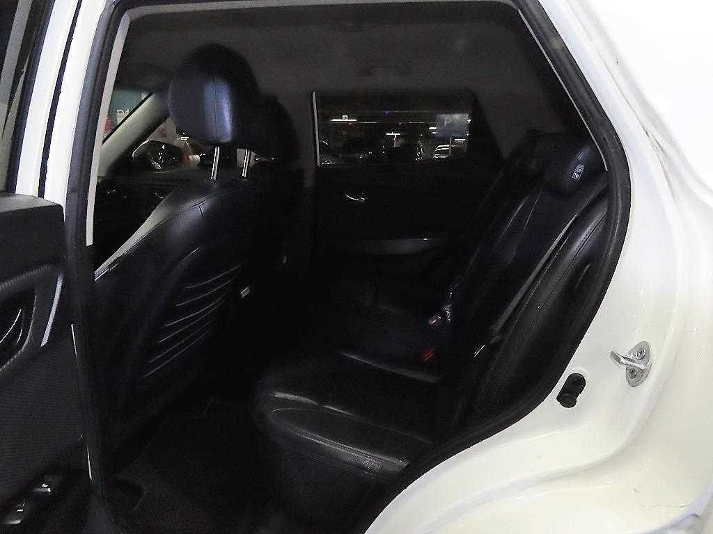 Ssangyong Tivoli - Vista 7