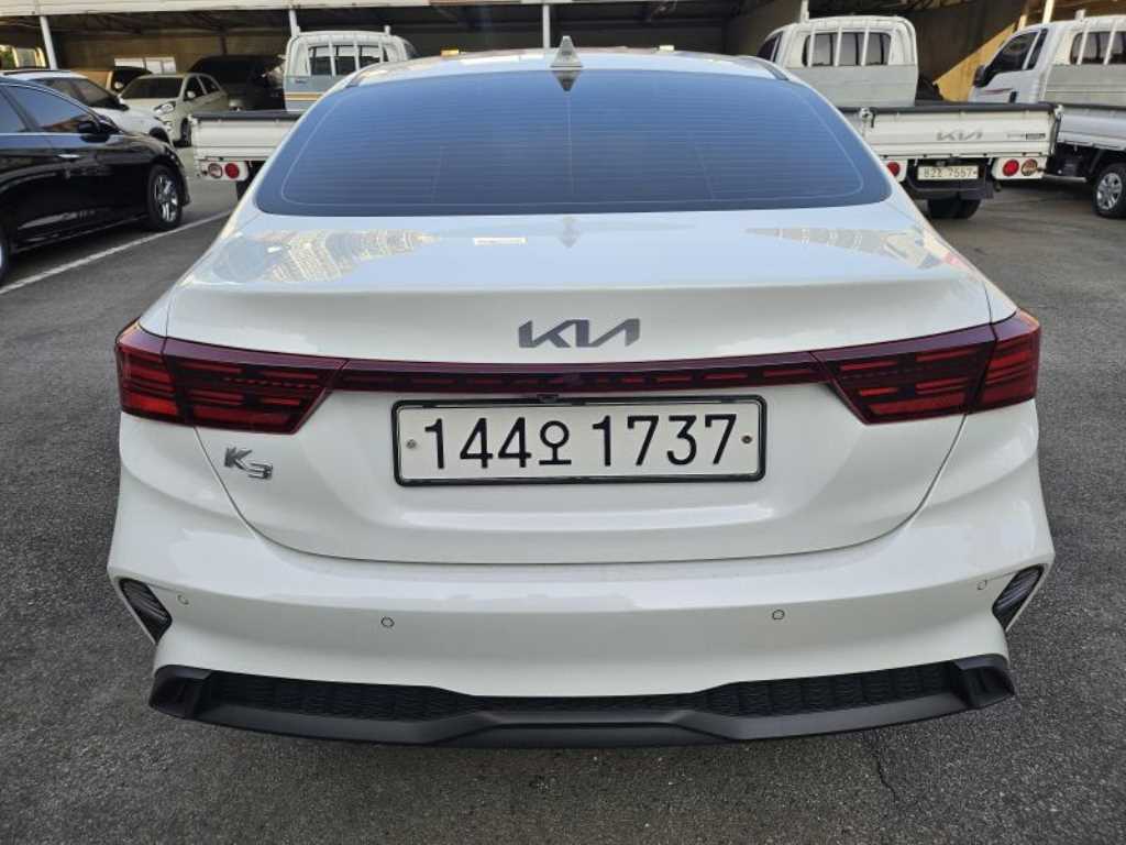 KIA K3 - Vista 4