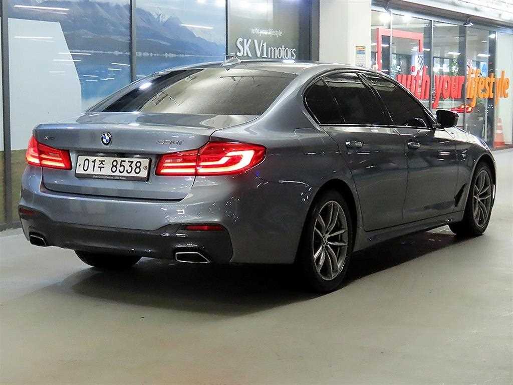 BMW 5 Series - Vista 4