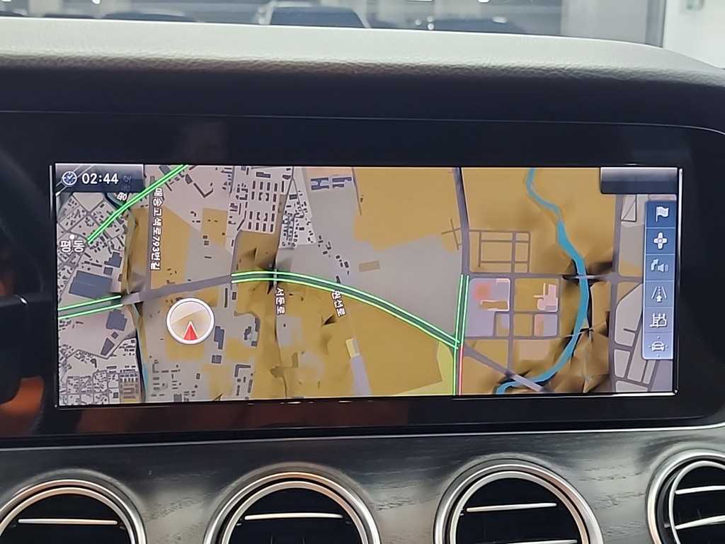 Mercedes Benz E class 2017 Blanco - Importación desde Corea - HF Imports Iquique - Foto 16