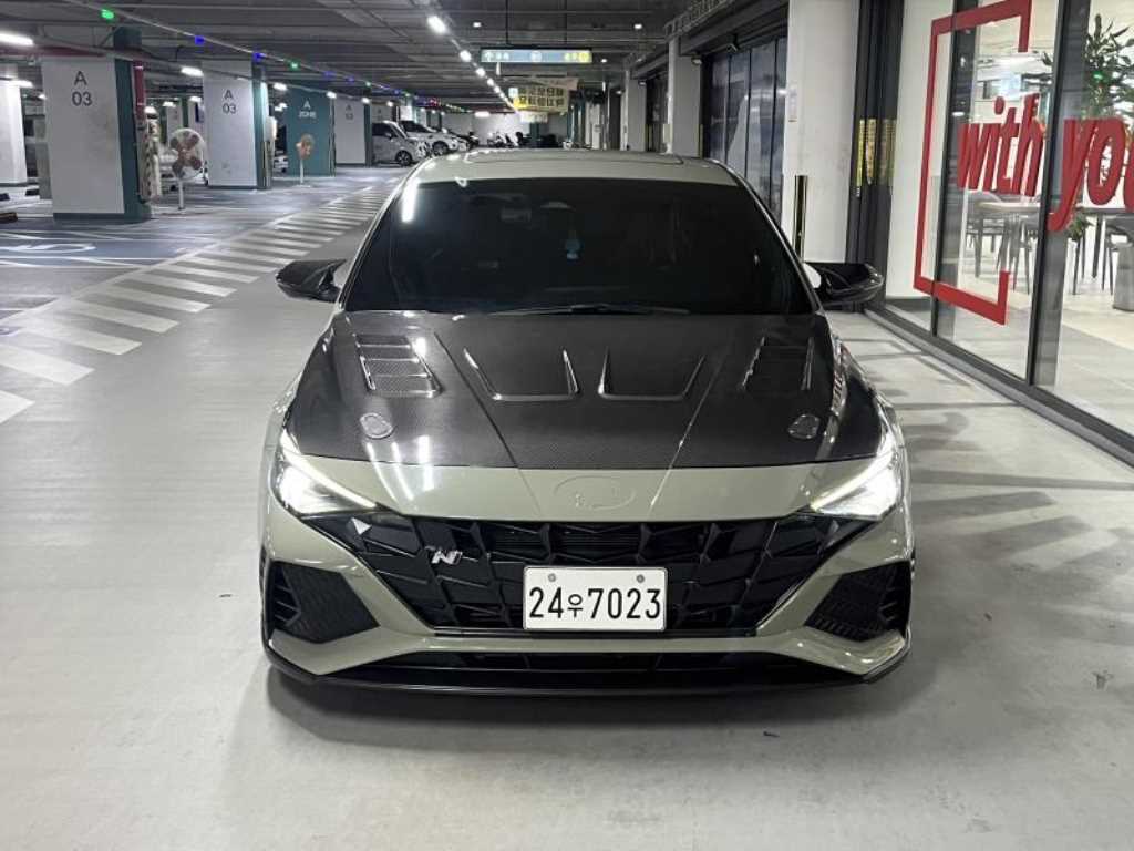 HYUNDAI Avante - Vista 2