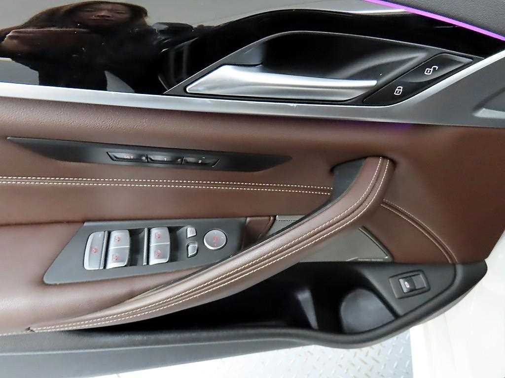 BMW 5 Series - Vista 11