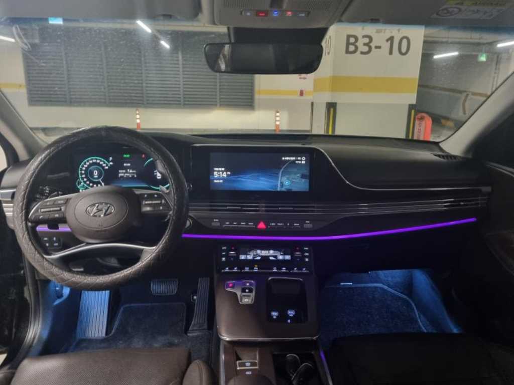 HYUNDAI Grandeur - Vista 6