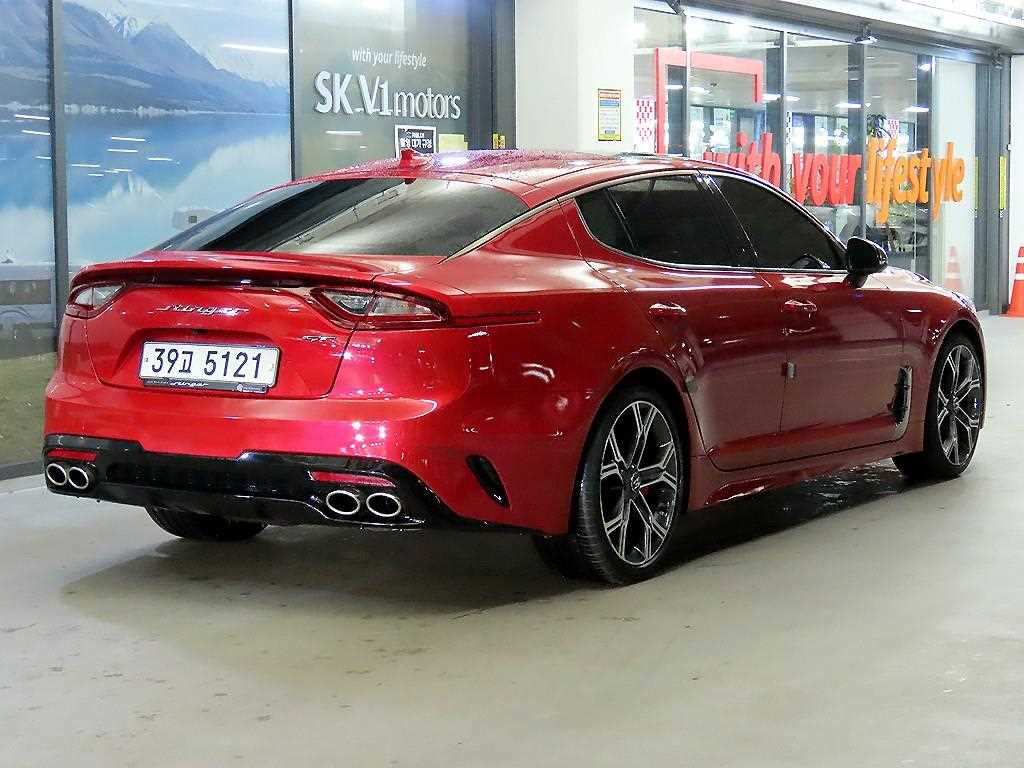 KIA Stinger - Vista 4