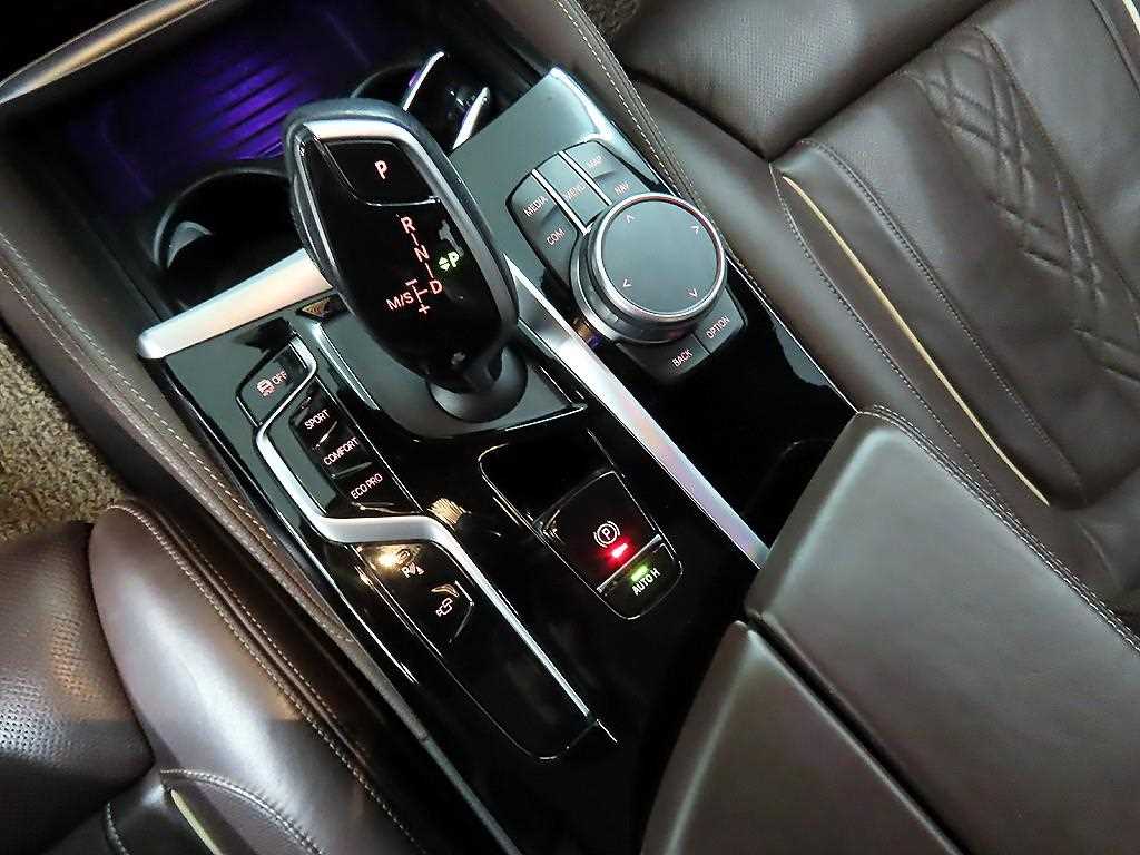 BMW 5 Series - Vista 10