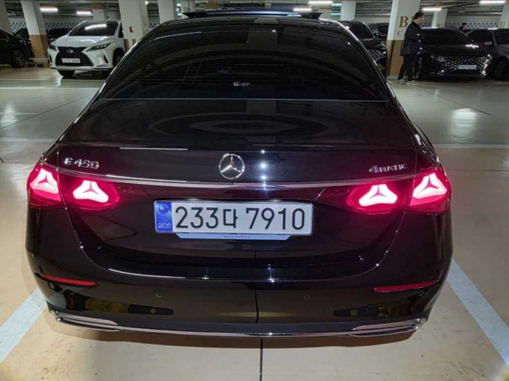 Mercedes Benz E class - Vista 7