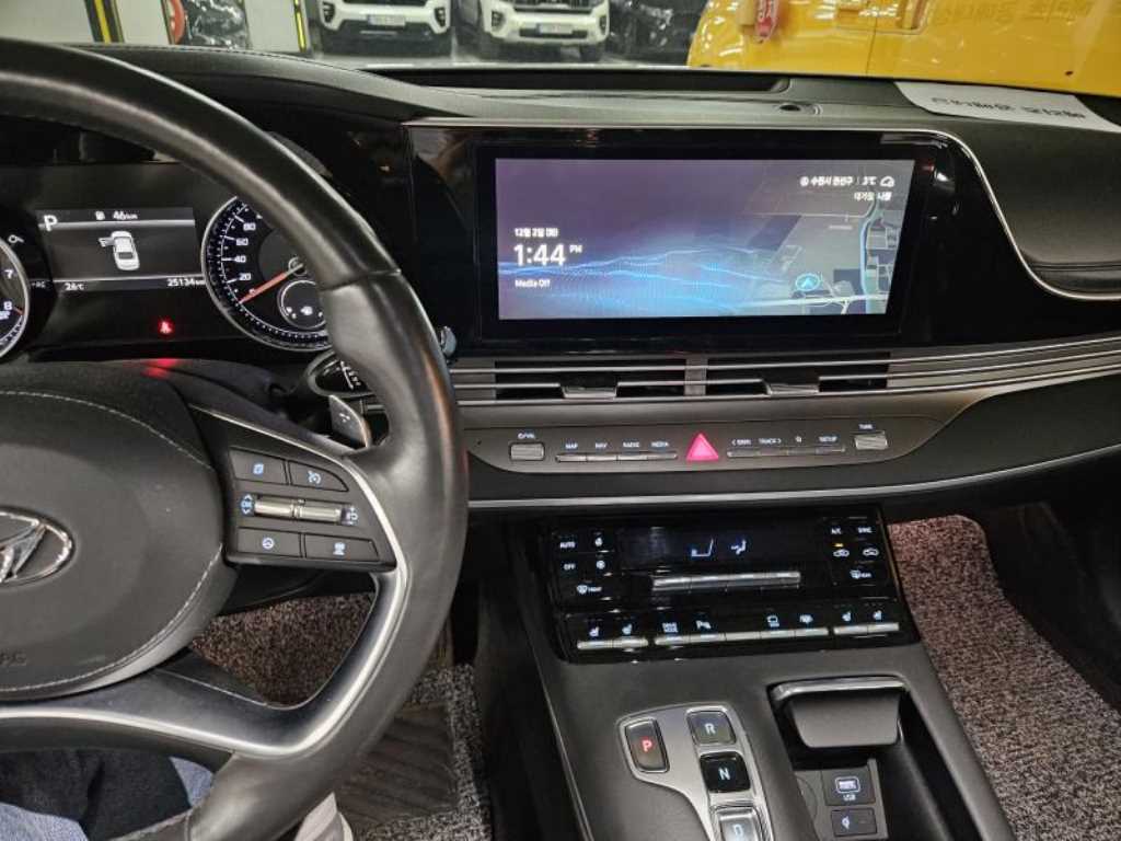 HYUNDAI Grandeur - Vista 6