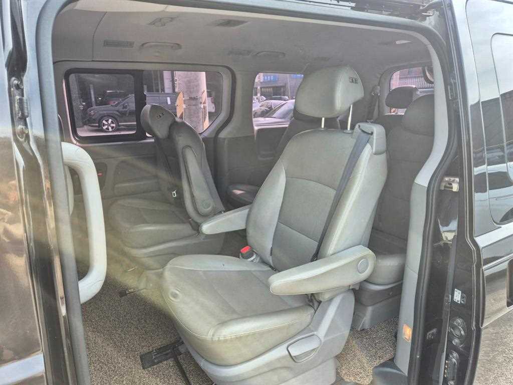 HYUNDAI Starex 2018 Café - Importación desde Corea - HF Imports Iquique - Foto 14