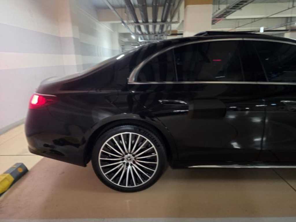 Mercedes Benz E class - Vista 6