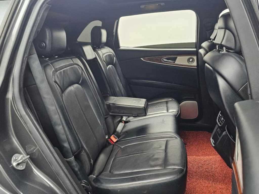 Lincoln MKX - Vista 12