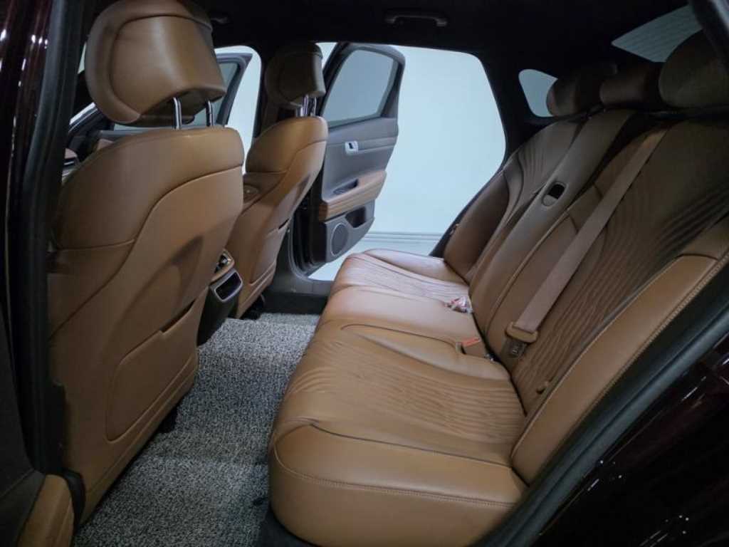 Genesis G80 - Vista 8