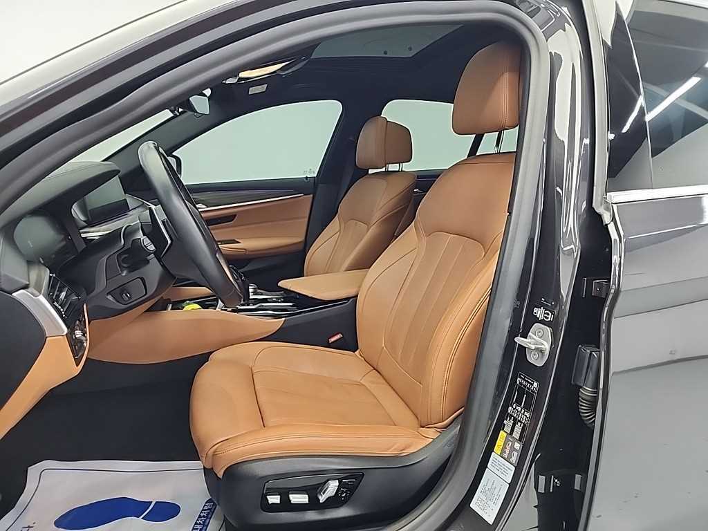 BMW 5 Series - Vista 11