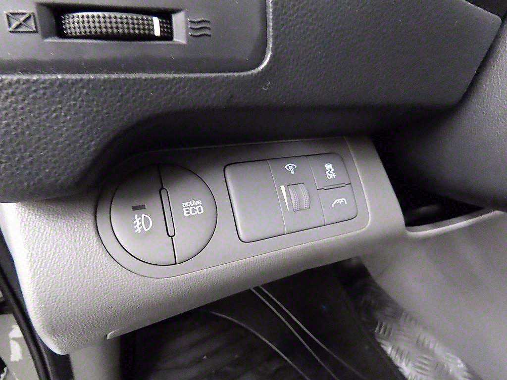 HYUNDAI Starex - Vista 12