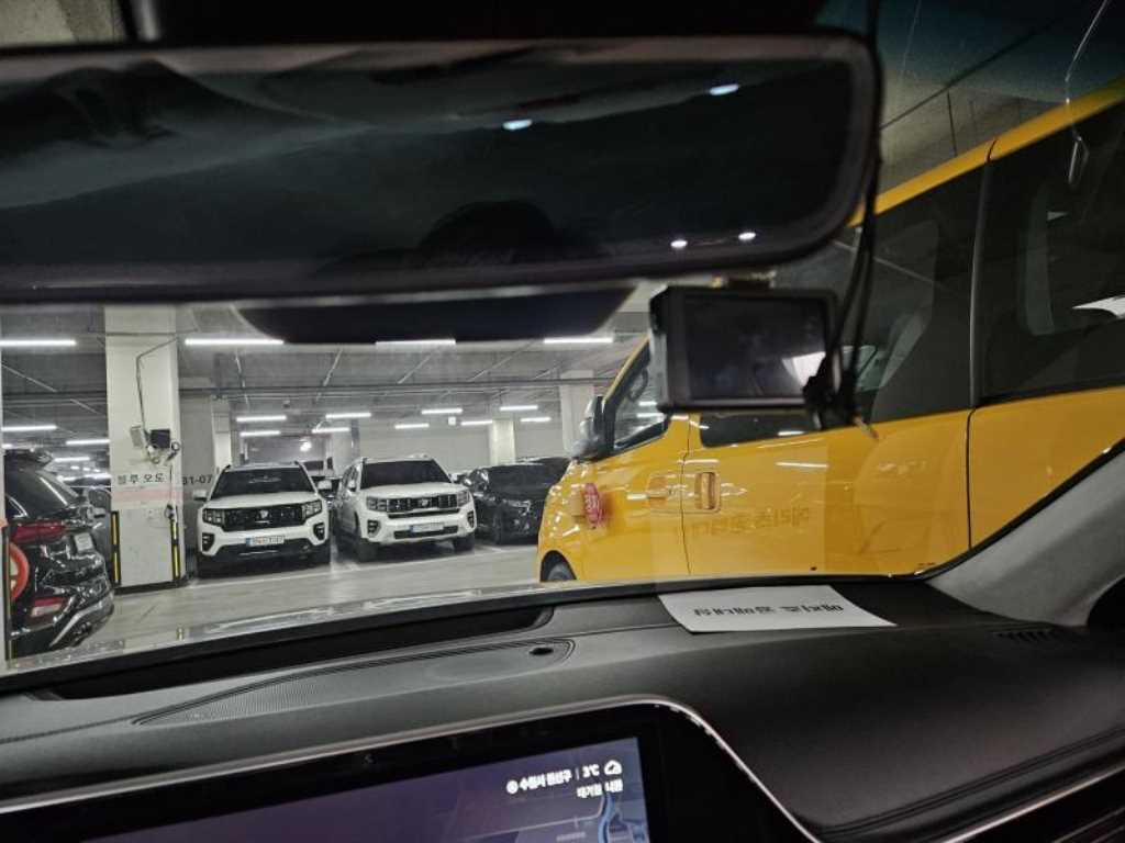 HYUNDAI Grandeur - Vista 7