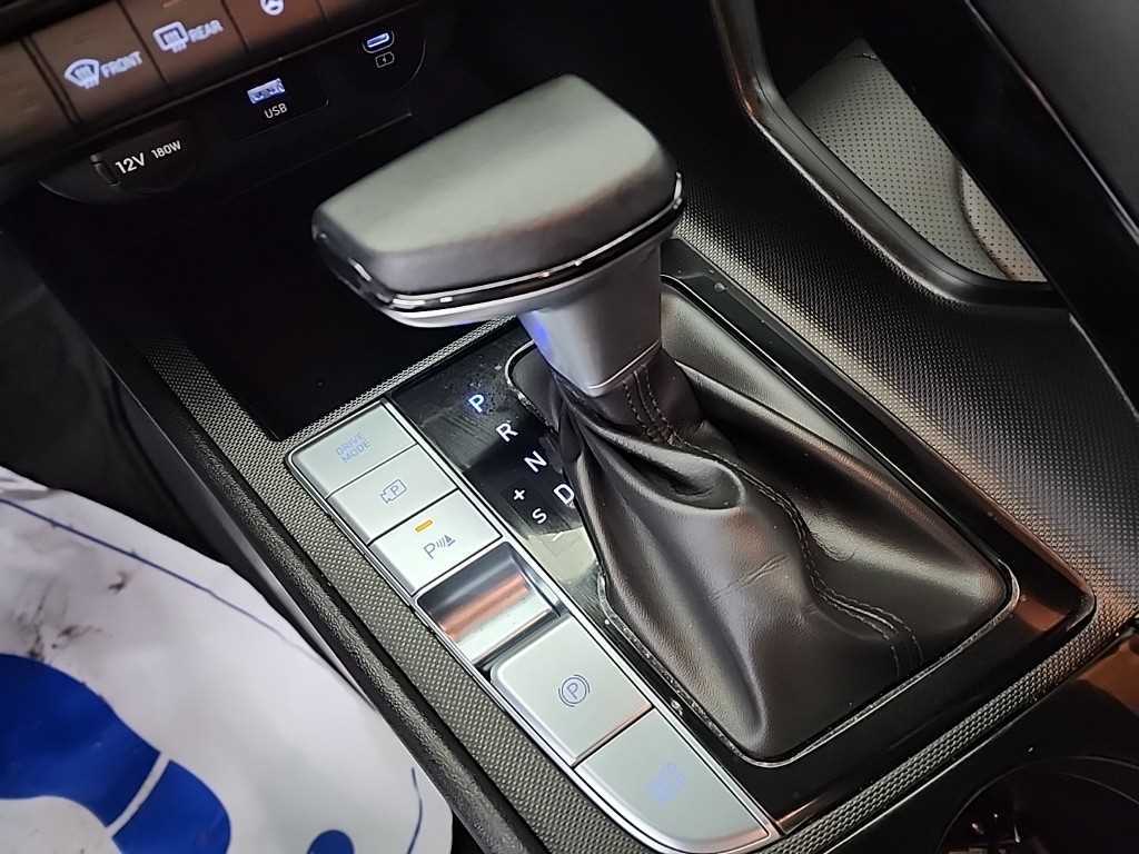 HYUNDAI Avante - Vista 8