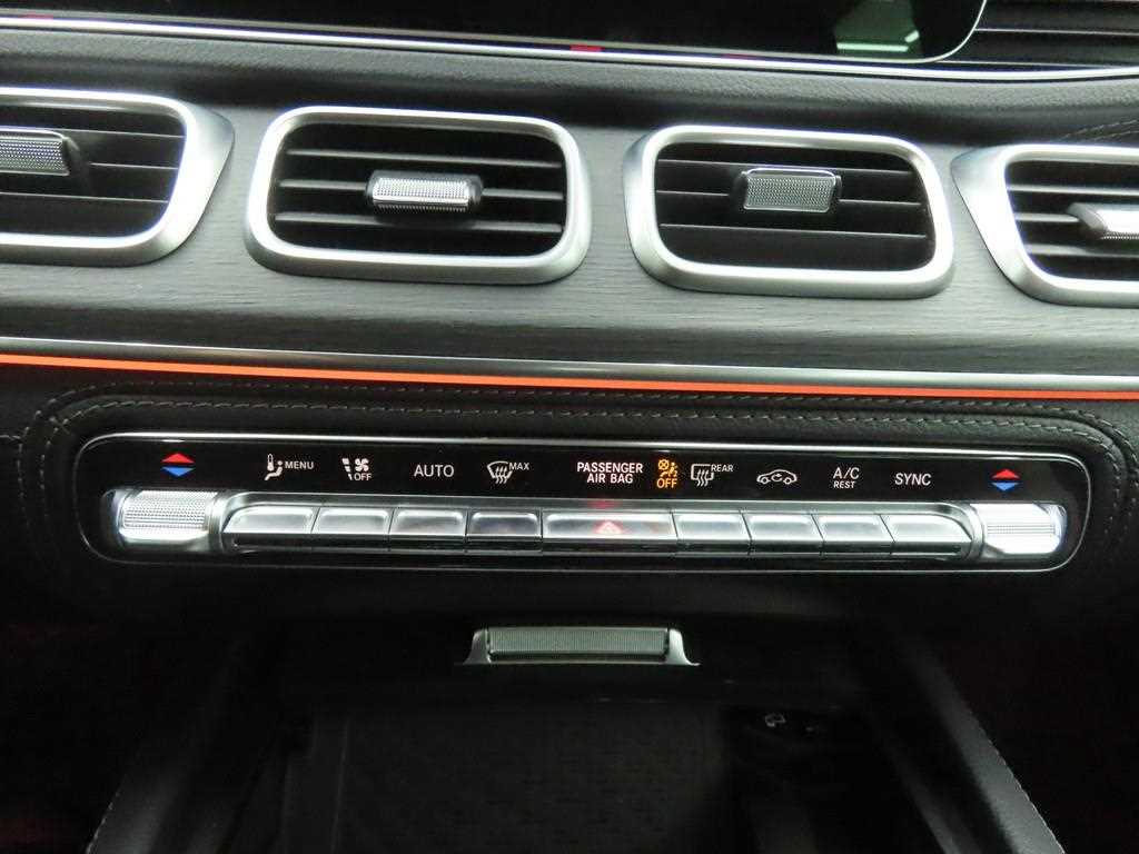 Mercedes Benz GLE Class - Vista 12