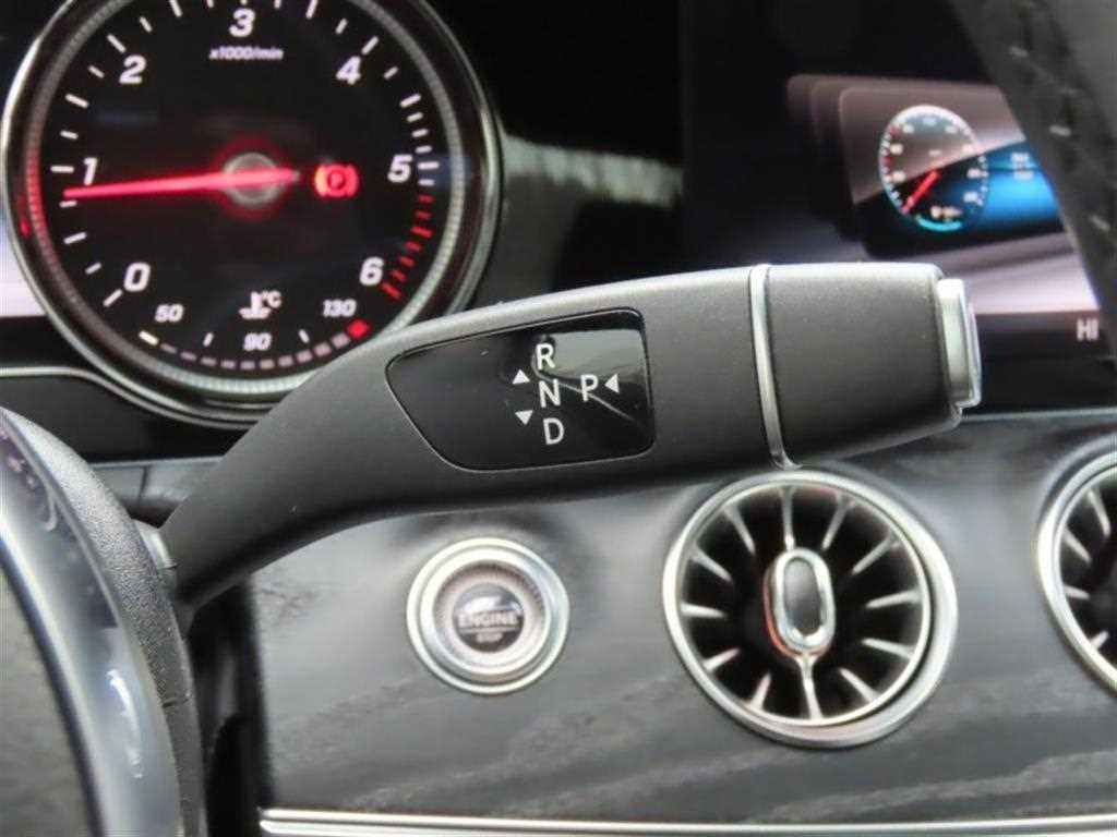 Mercedes Benz E class - Vista 6