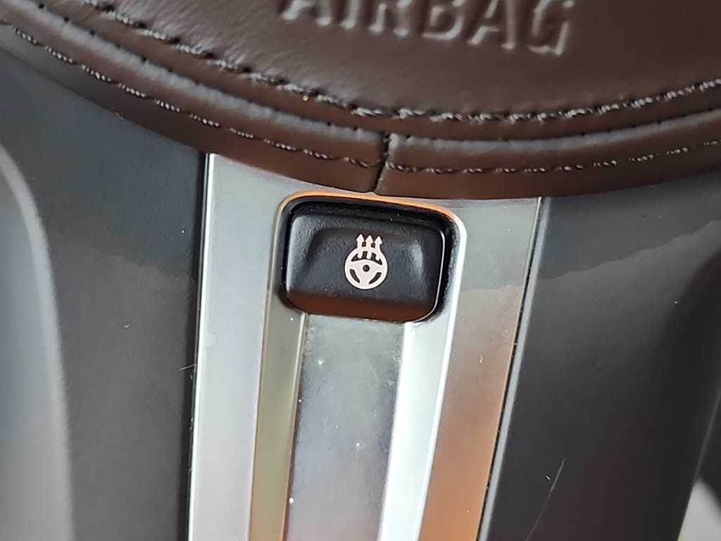 BMW 3 series 2023 Negro - Importación desde Corea - HF Imports Iquique - Foto 18