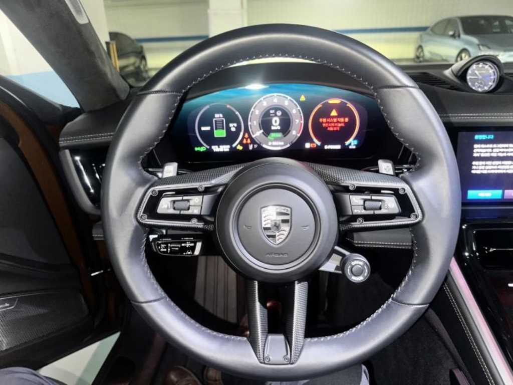 Porsche Panamera - Vista 4