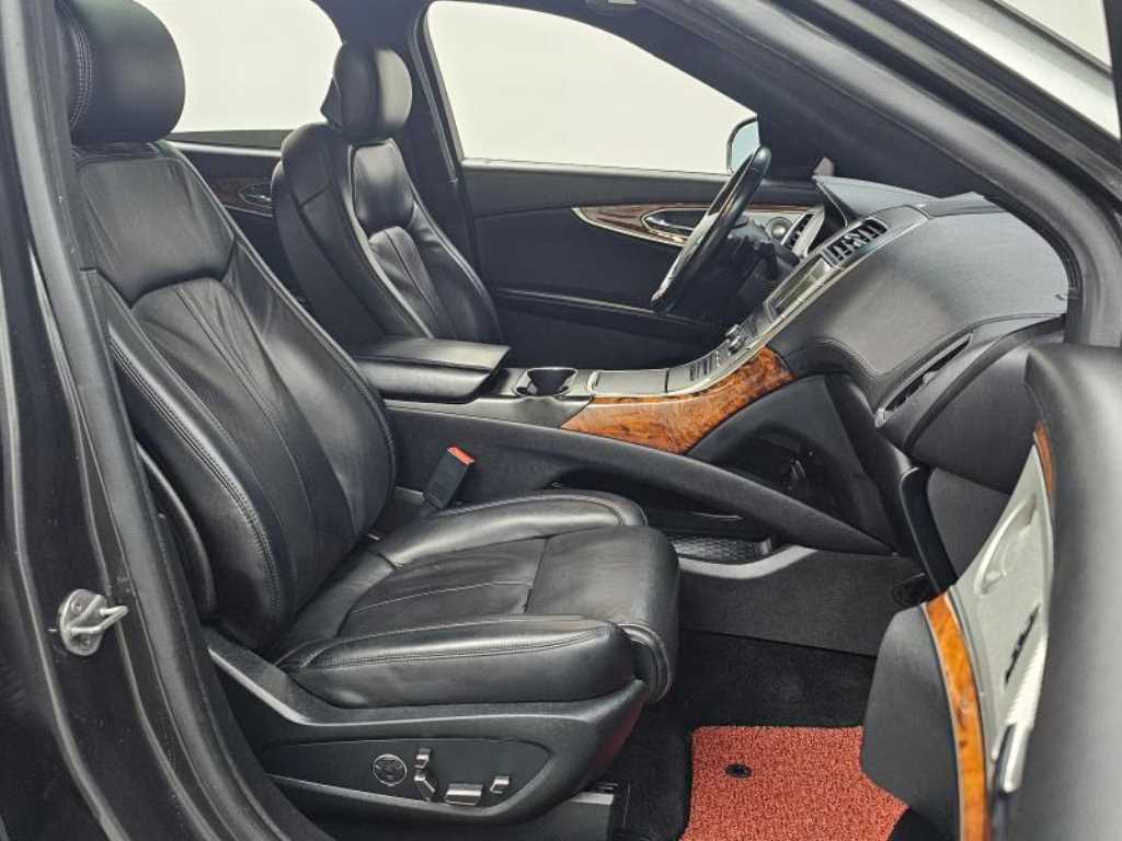 Lincoln MKX - Vista 10