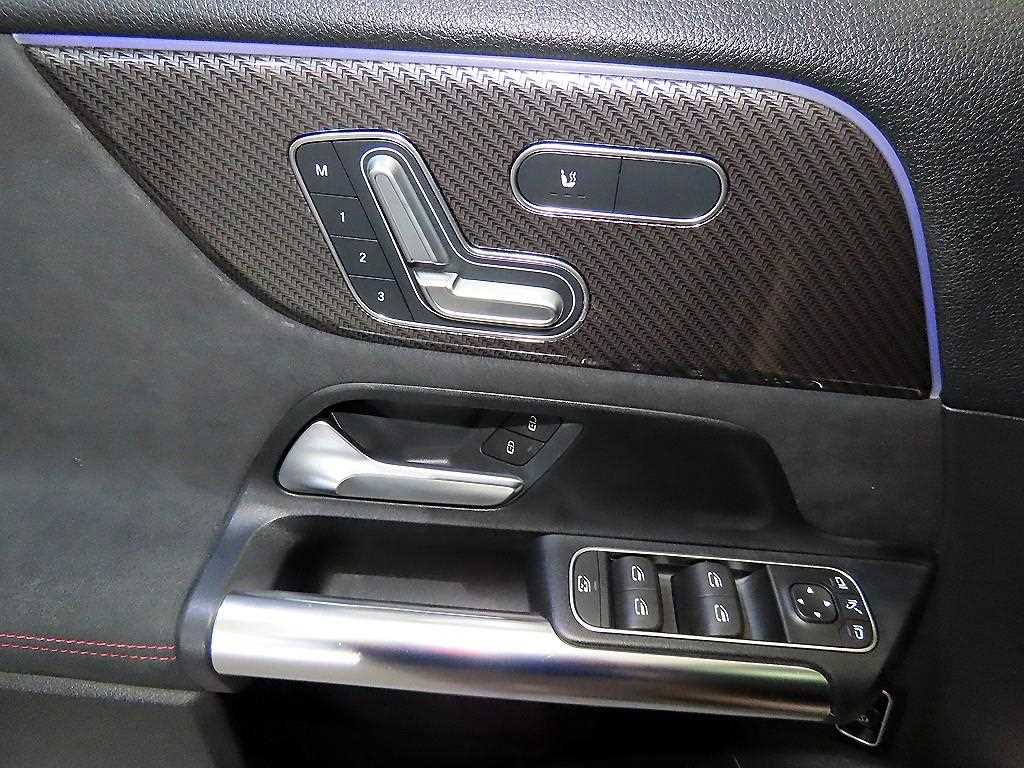 Mercedes Benz GLA Class 2022 Café - Importación desde Corea - HF Imports Iquique - Foto 14