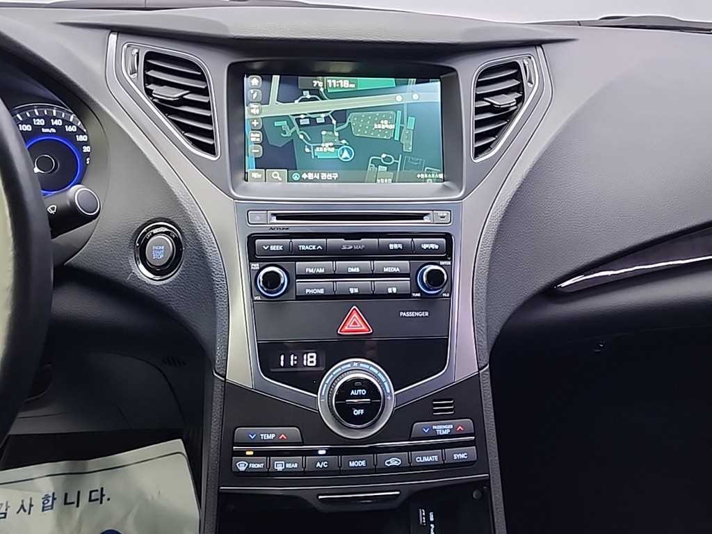 HYUNDAI Grandeur - Vista 10