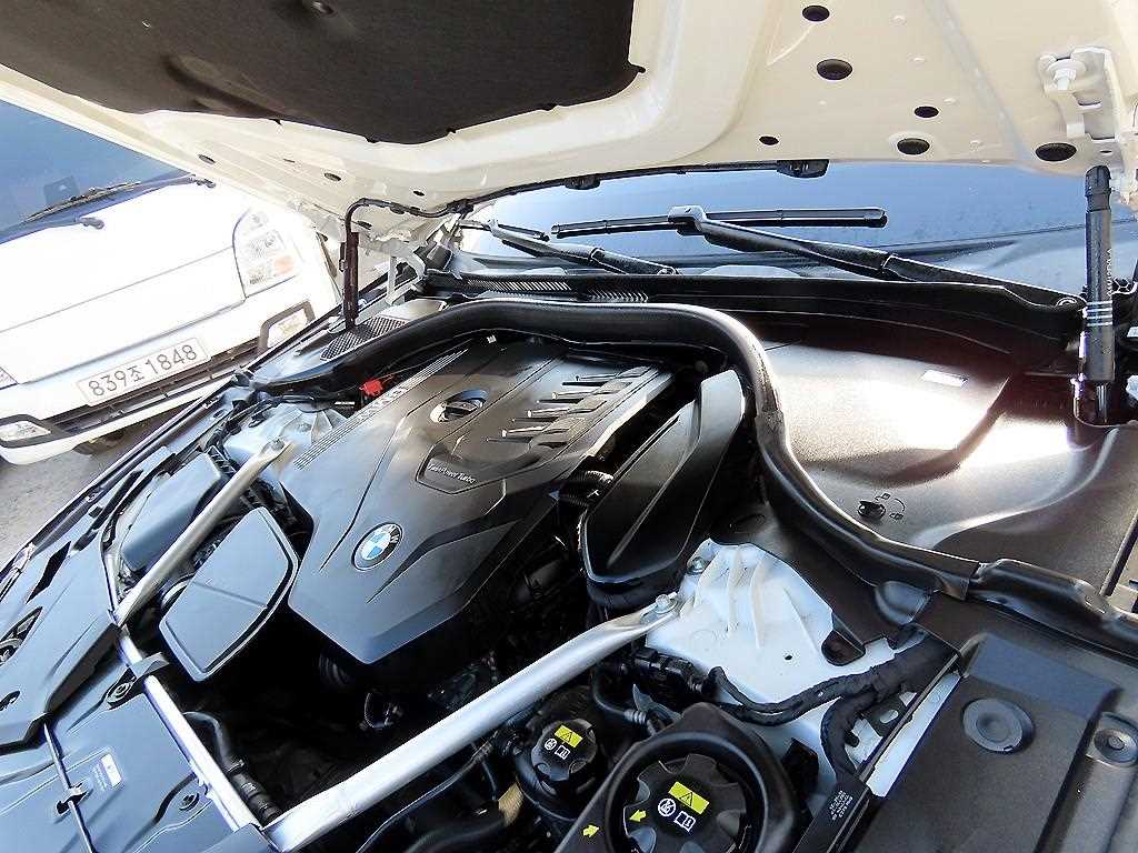 BMW 5 Series 2021 Blanco - Importación desde Corea - HF Imports Iquique - Foto 19