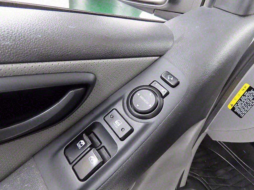 HYUNDAI Starex - Vista 11