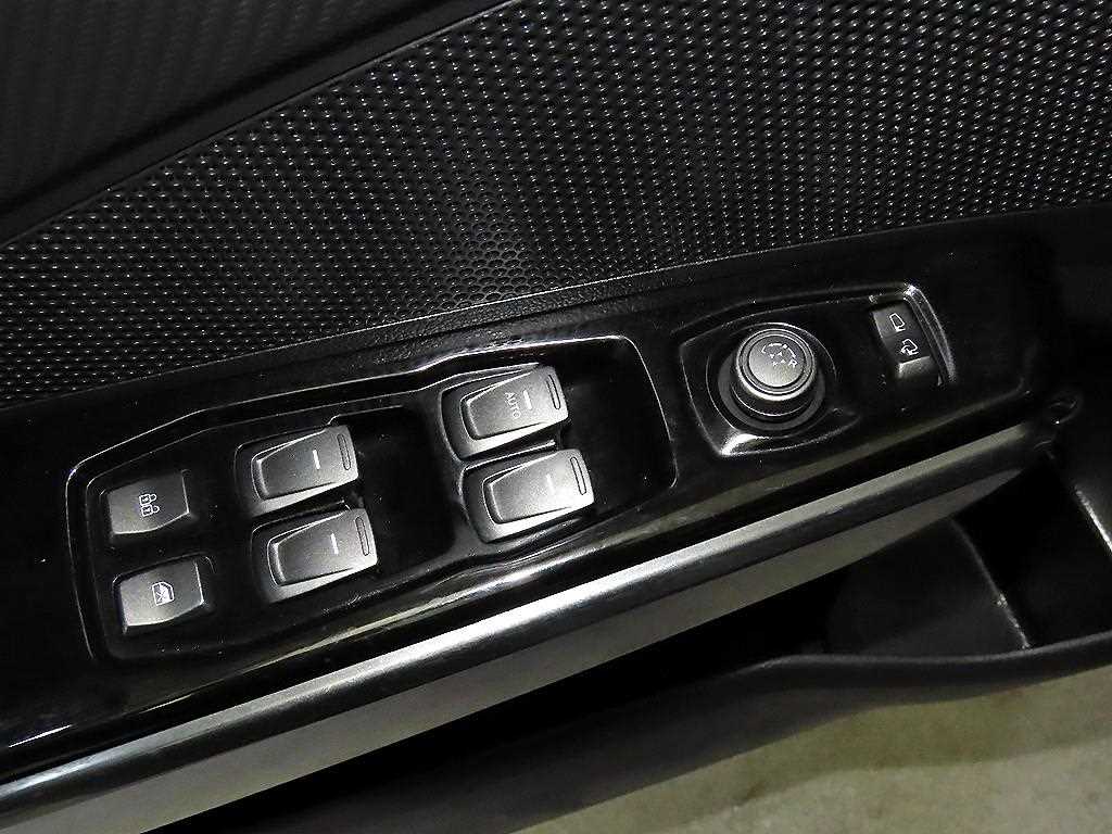 Ssangyong Tivoli 2022 Blanco - Importación desde Corea - HF Imports Iquique - Foto 14