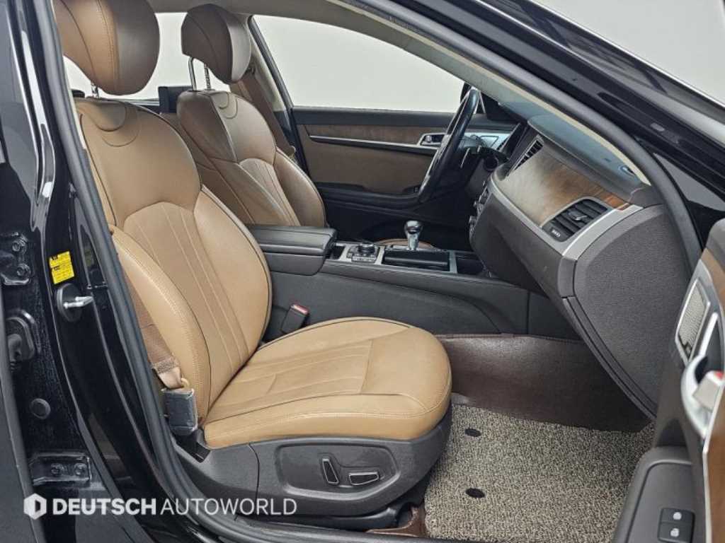 Genesis G80 - Vista 10