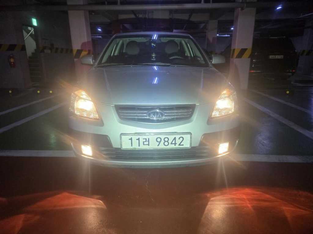 KIA Pride 2007 Gris - Importación desde Corea - HF Imports Iquique - Foto 1