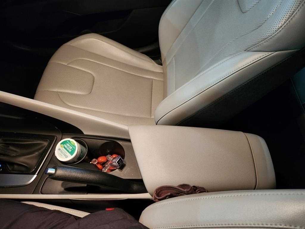 HYUNDAI Avante - Vista 11